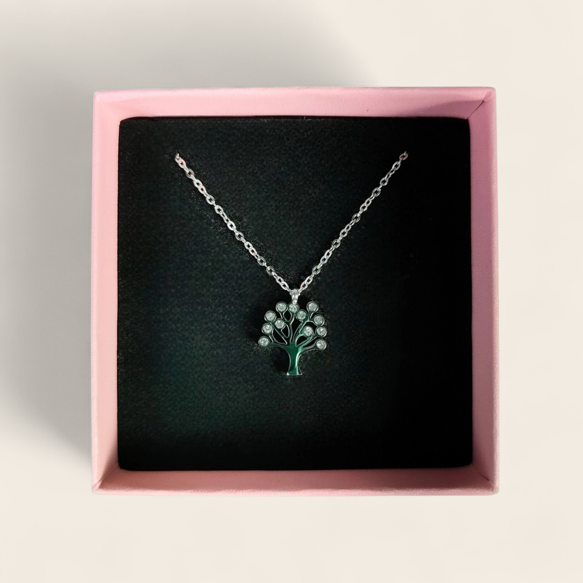 Collar del árbol de la vida con brillantes