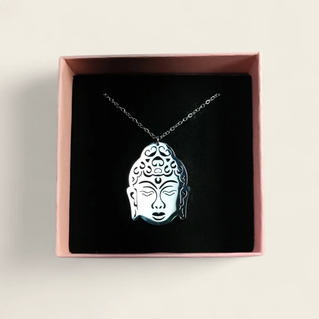 Collar mujer buda
