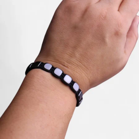 Pulsera de Hematita Natural Cuadrados con Cordón Ajustable