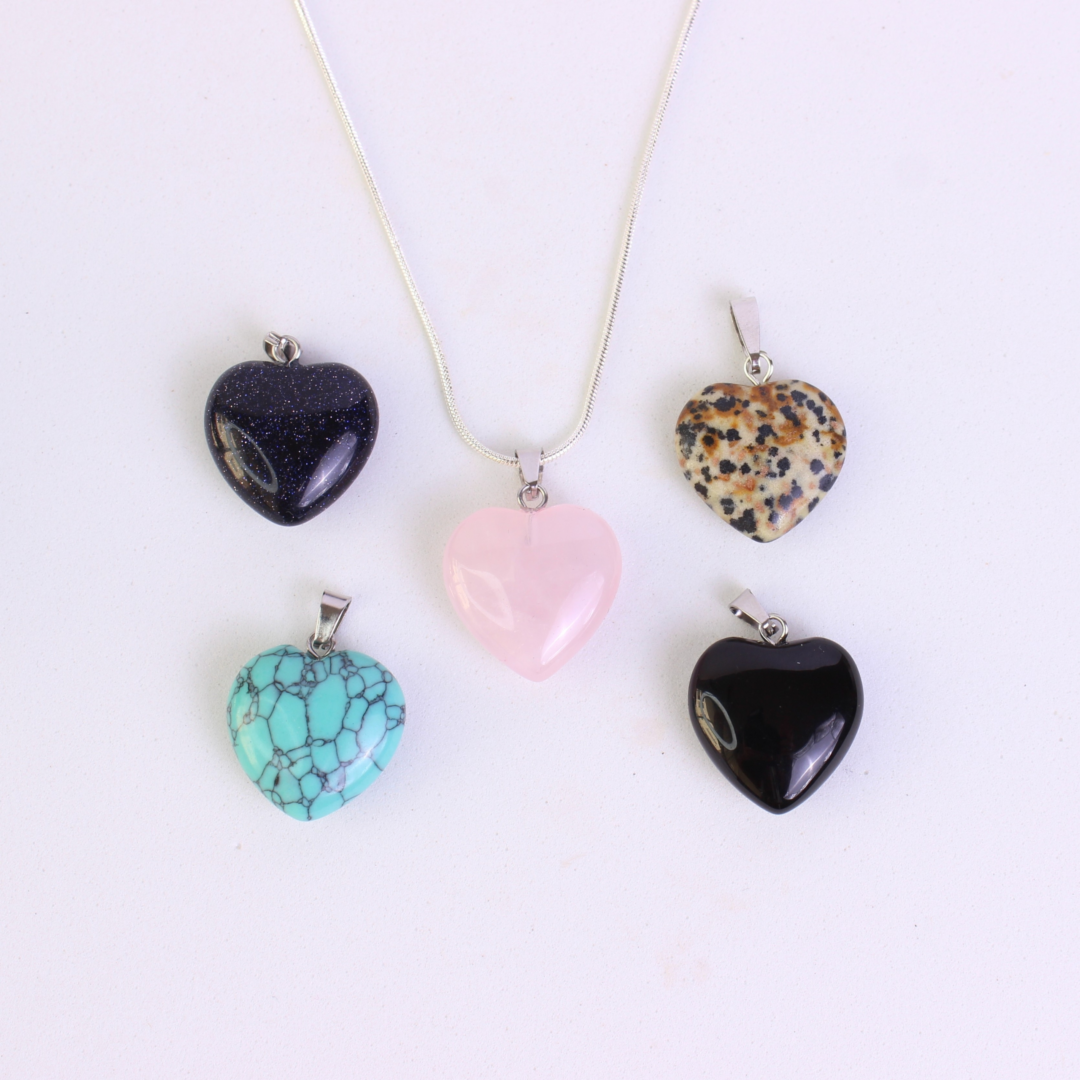 collares de piedras naturales y plata